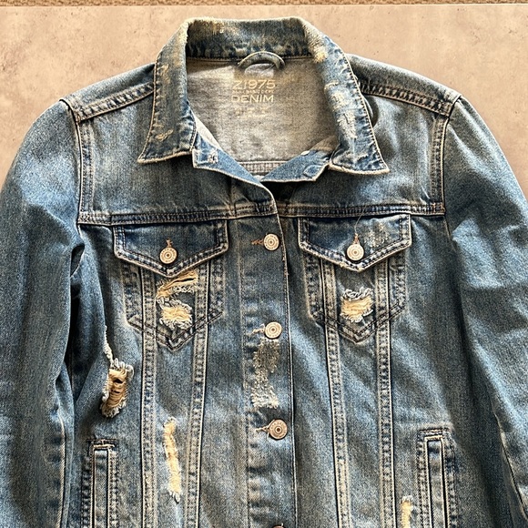 Zara Women’s Denim Jacket - Picture 4 of 4